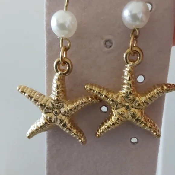 Gold Starfish Dangle Earrings - Picture 4 of 4